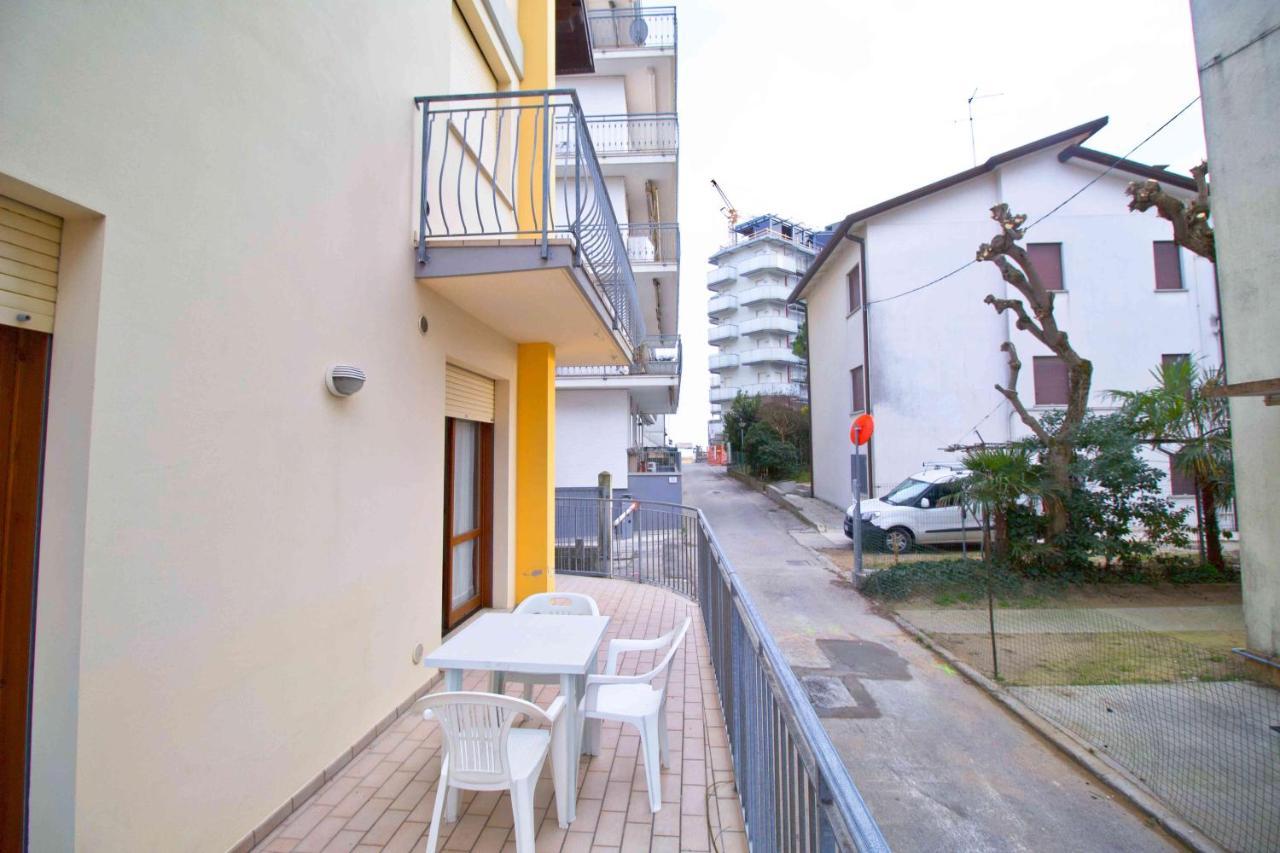 Condominio Carnelos ليدو دي يسولو المظهر الخارجي الصورة